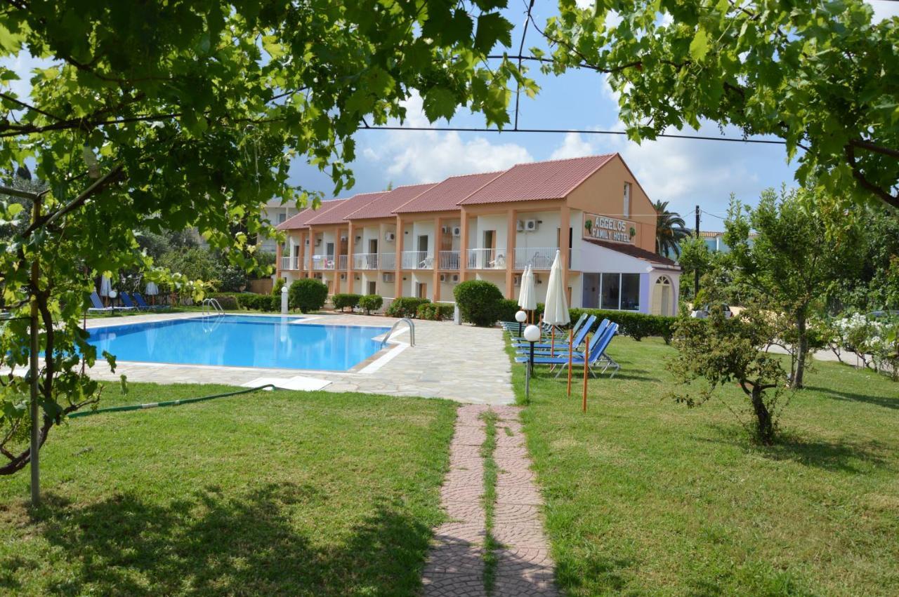 Aggelos Family Hotel Moraitika Extérieur photo