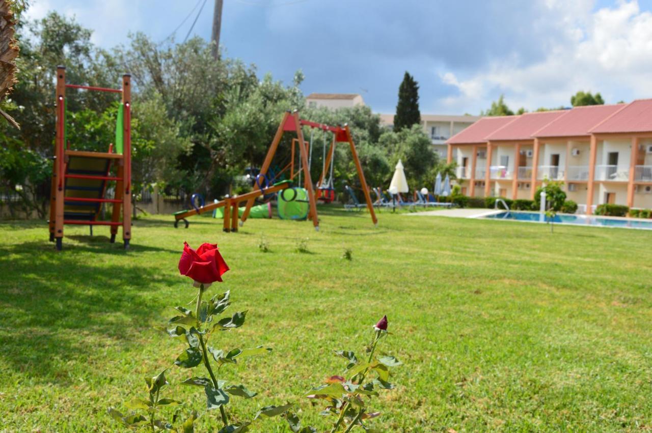 Aggelos Family Hotel Moraitika Extérieur photo