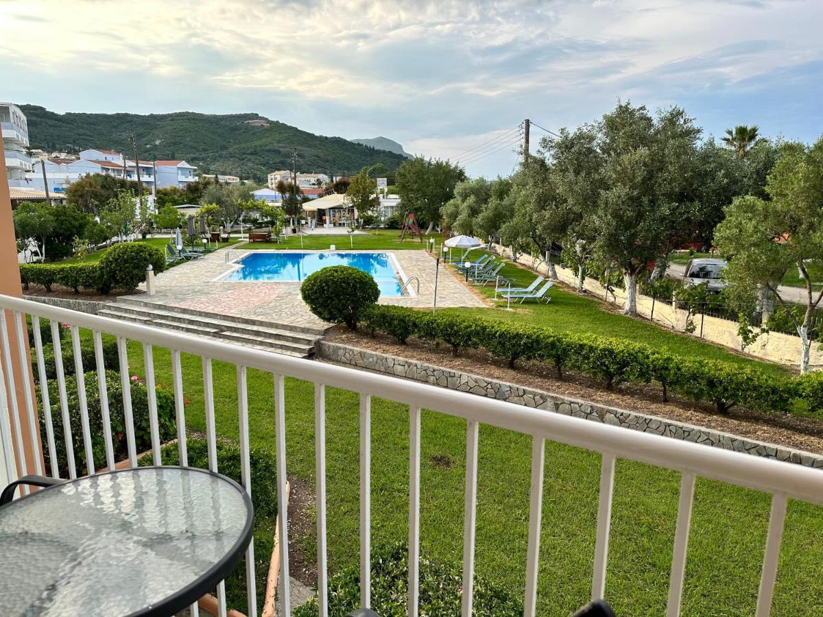 Aggelos Family Hotel Moraitika Extérieur photo