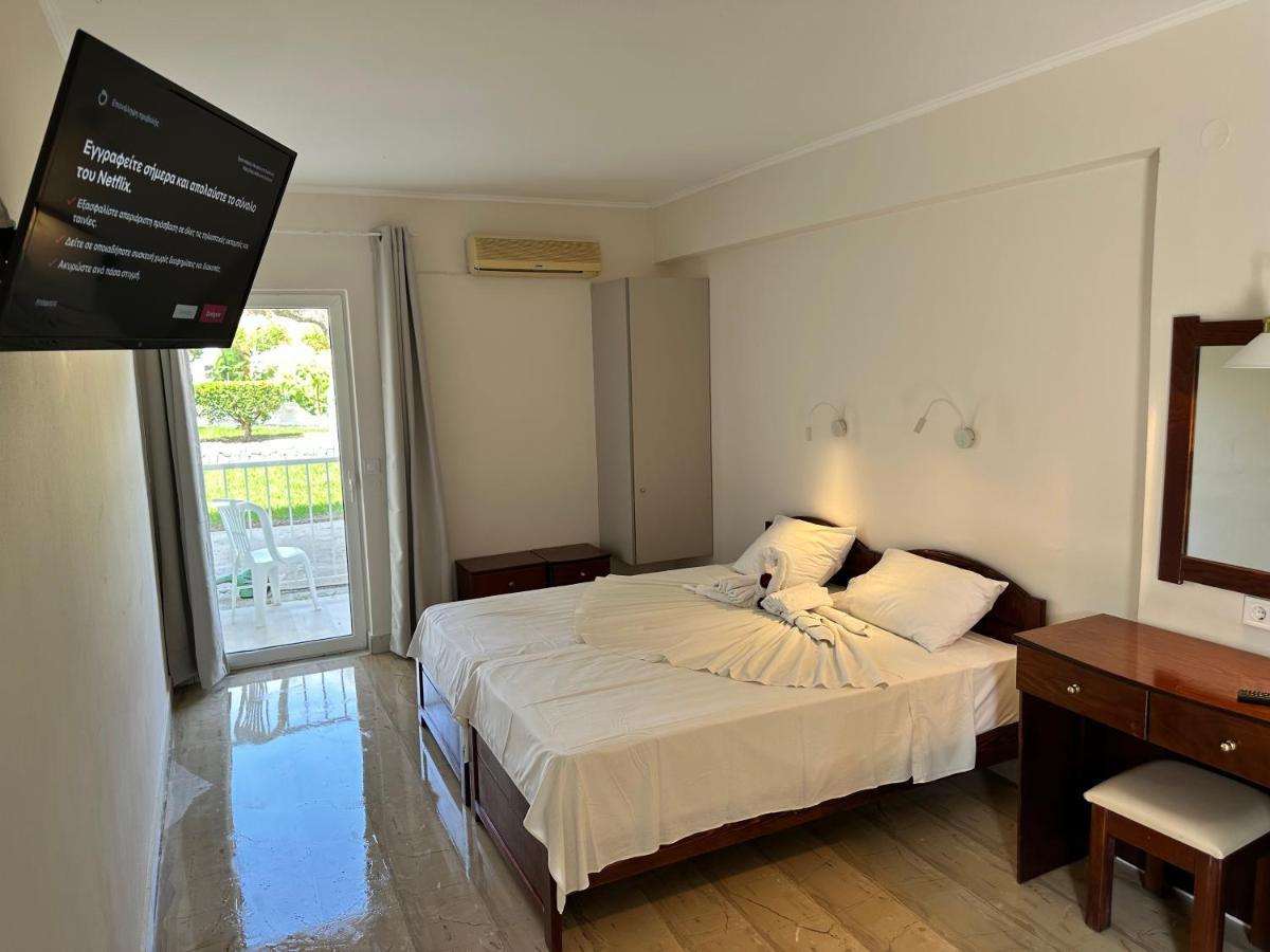 Aggelos Family Hotel Moraitika Extérieur photo