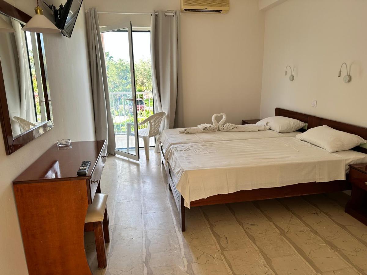 Aggelos Family Hotel Moraitika Extérieur photo