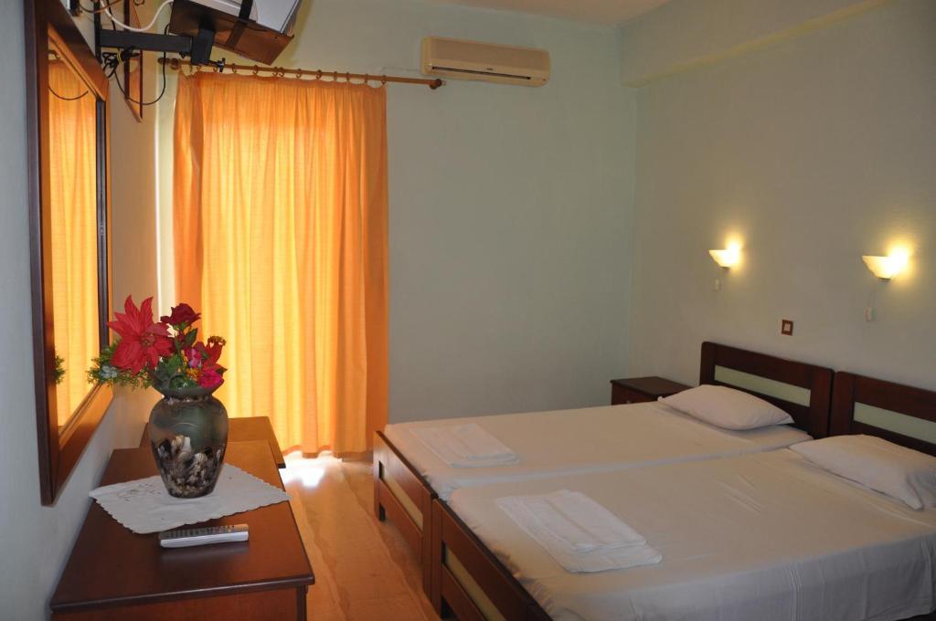 Aggelos Family Hotel Moraitika Extérieur photo