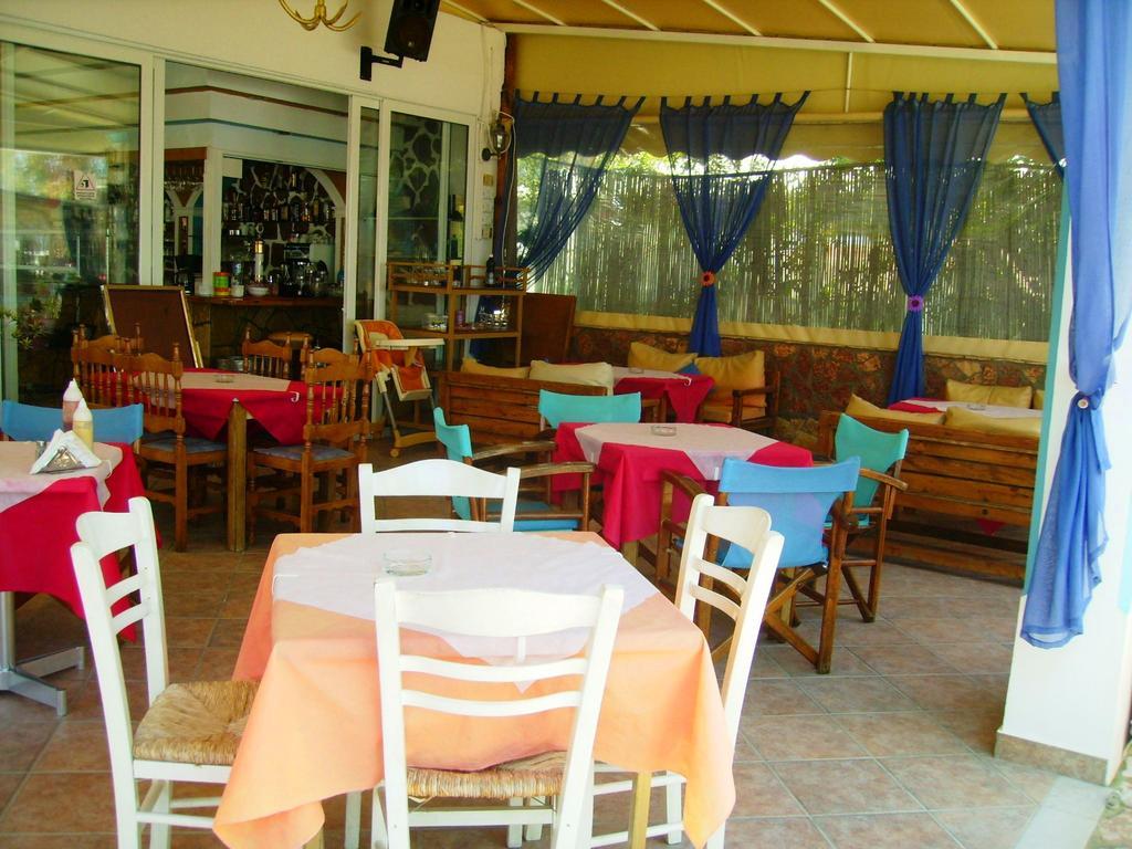 Aggelos Family Hotel Moraitika Extérieur photo