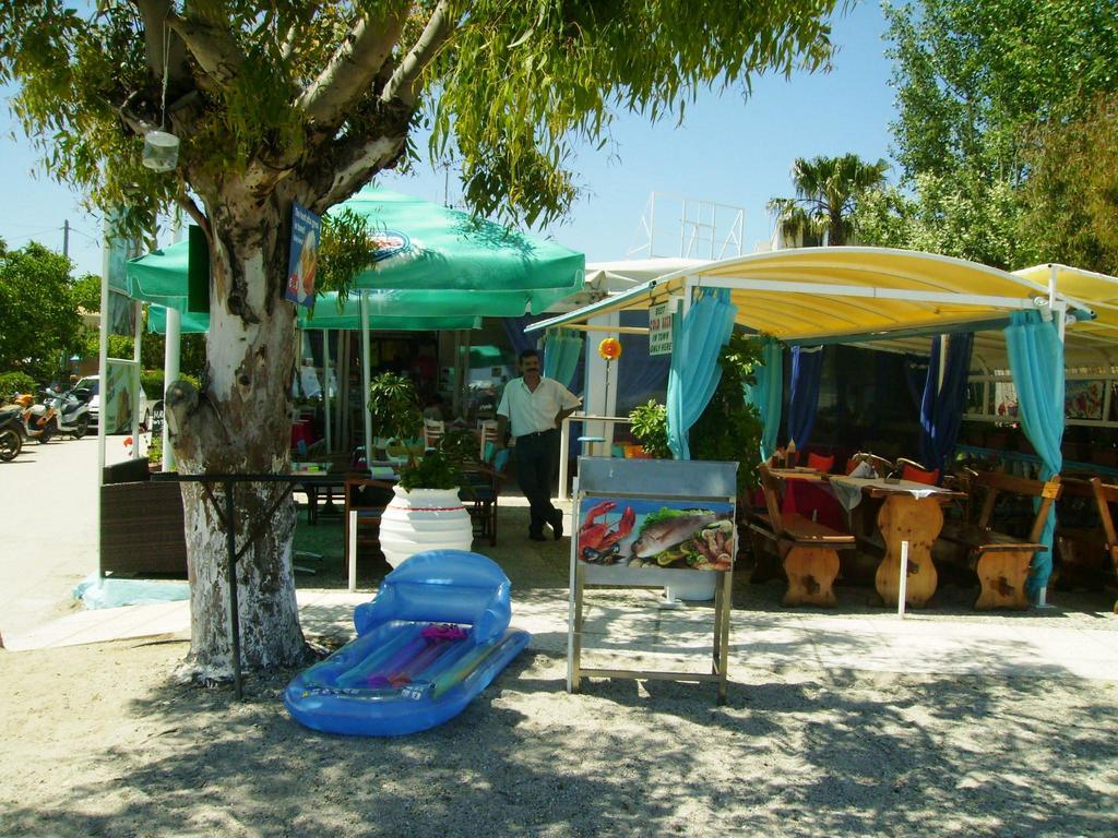 Aggelos Family Hotel Moraitika Extérieur photo
