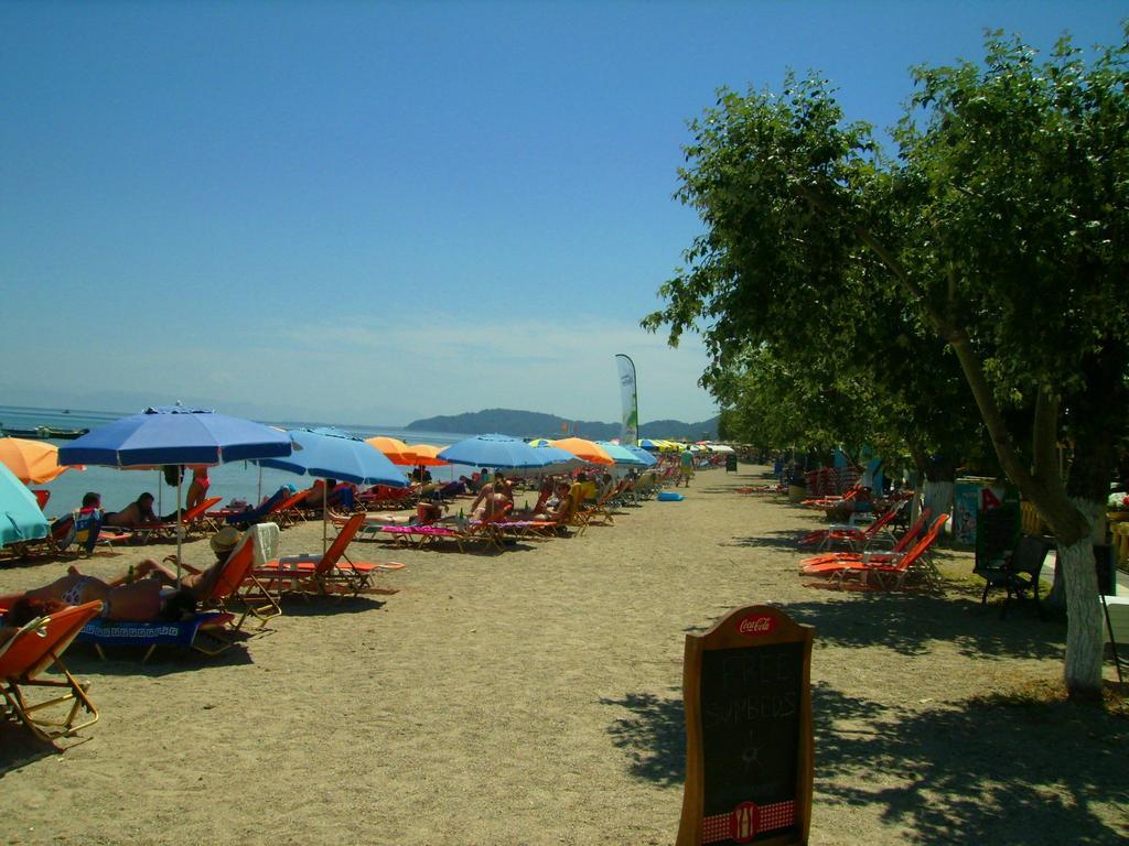 Aggelos Family Hotel Moraitika Extérieur photo