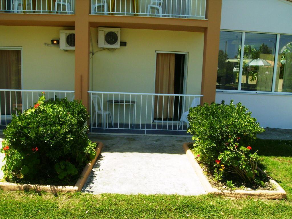 Aggelos Family Hotel Moraitika Extérieur photo