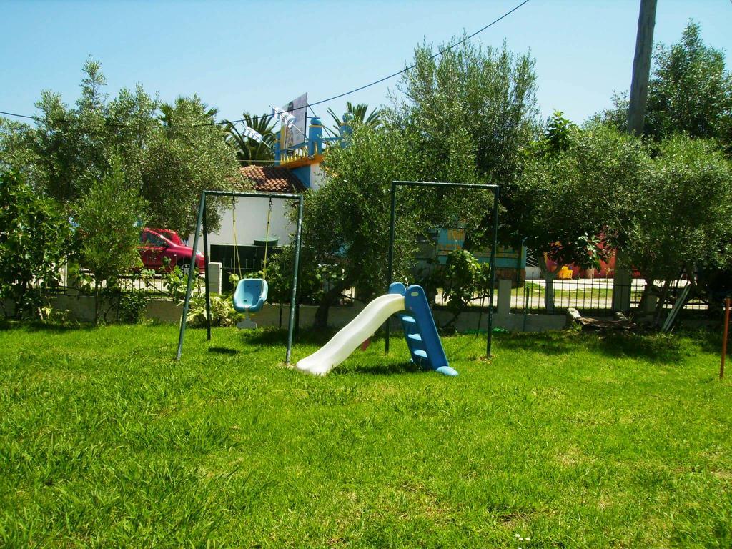 Aggelos Family Hotel Moraitika Extérieur photo