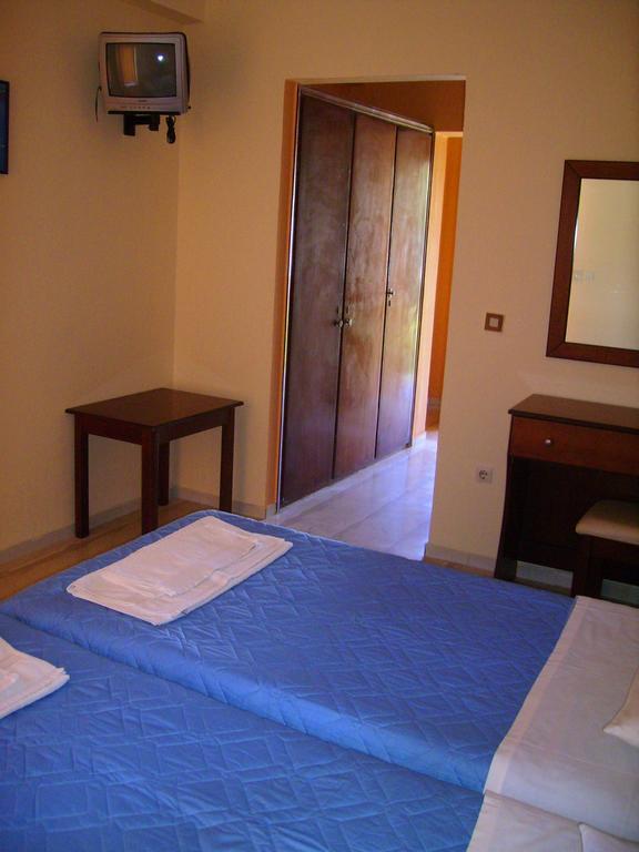 Aggelos Family Hotel Moraitika Extérieur photo