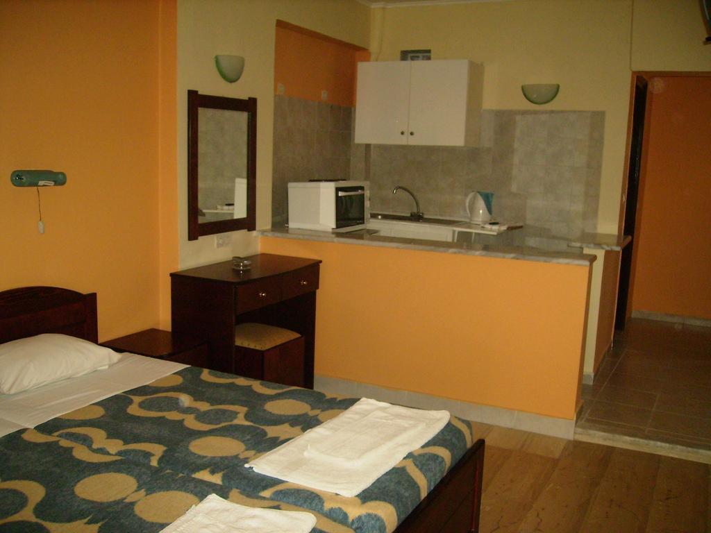 Aggelos Family Hotel Moraitika Extérieur photo
