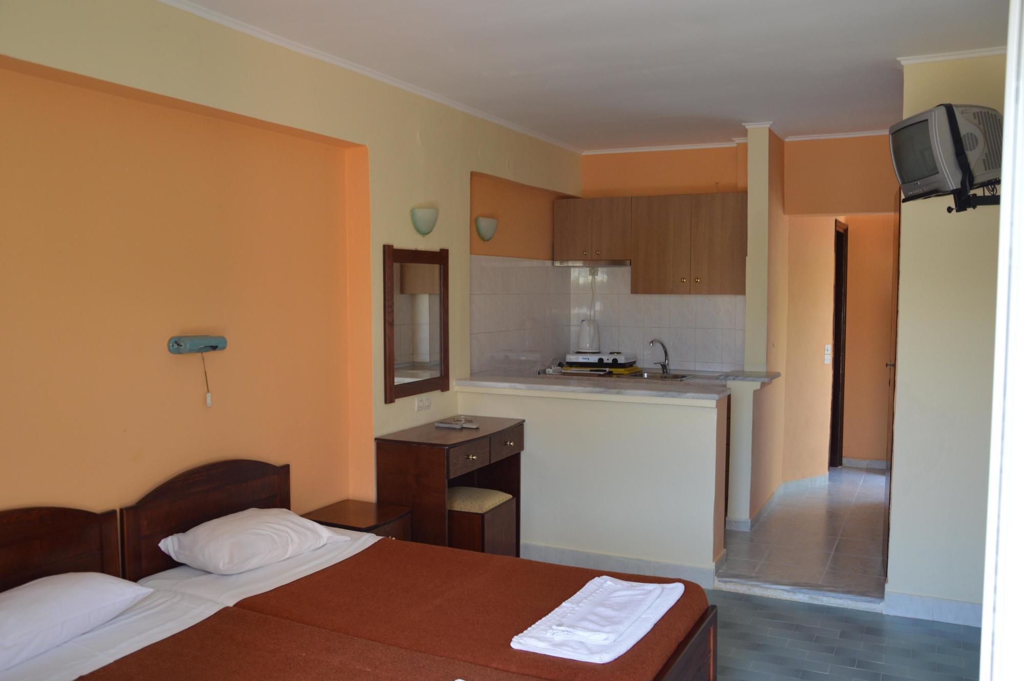 Aggelos Family Hotel Moraitika Extérieur photo